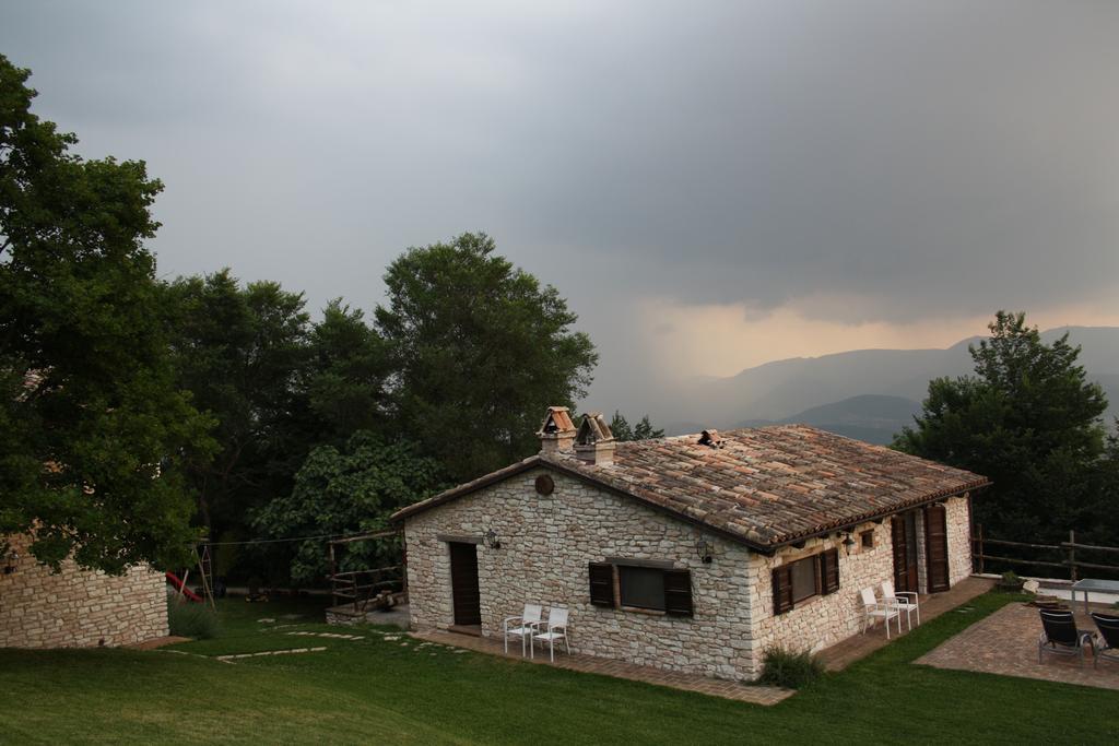 Agriturismo Valdifiori Sassoferrato Exterior photo
