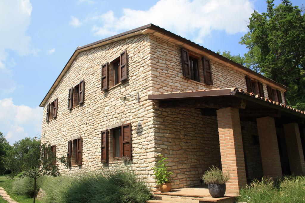Agriturismo Valdifiori Sassoferrato Exterior photo